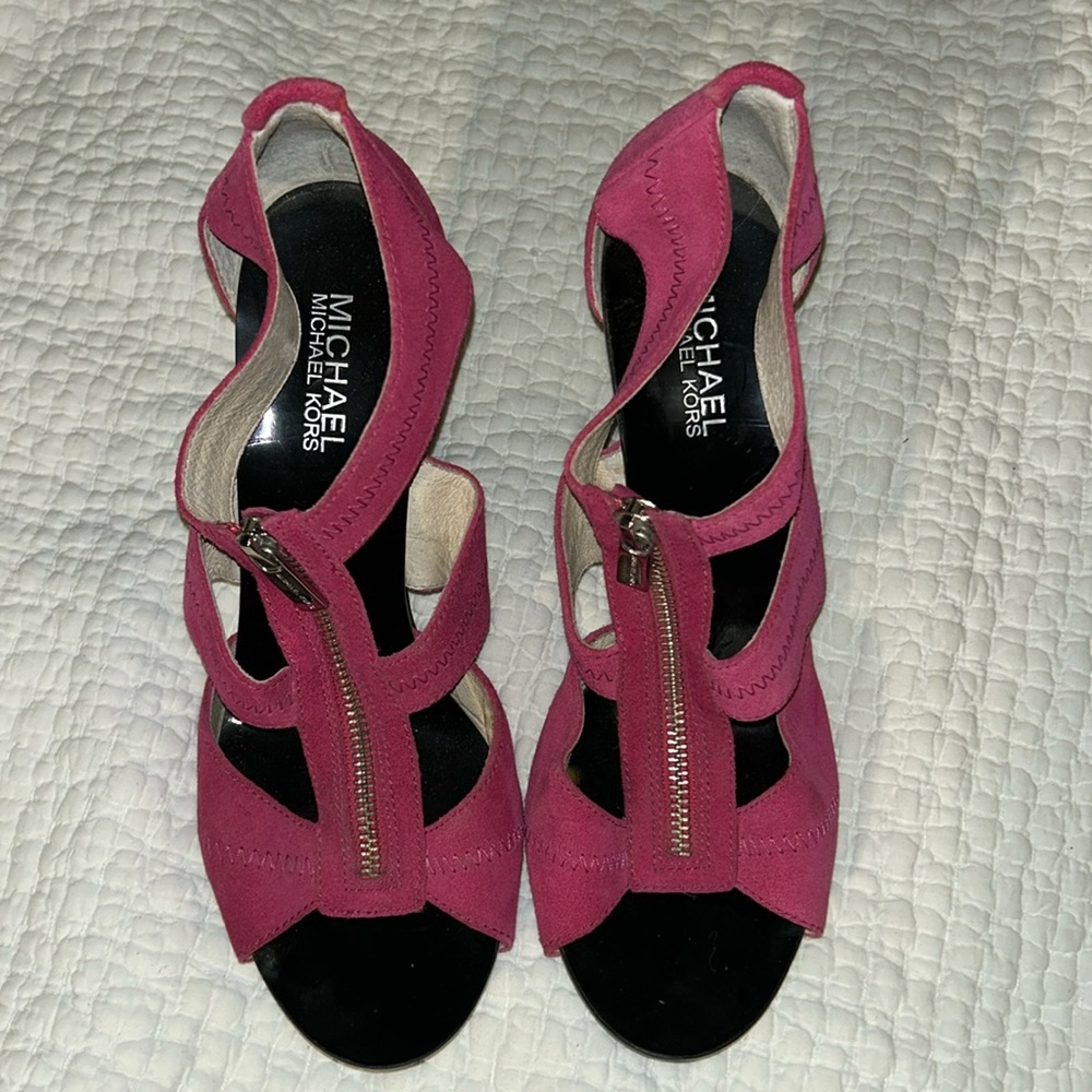 Michael Kors Suede zip up heels sz 9